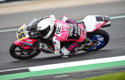 Moto3, Fenati pimpante nelle prime libere a Silverstone: ''Abbiamo lavorato bene''