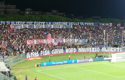 Pisa-Benevento 0-0, match d'apertura senza reti. Montipò para un rigore nel recupero