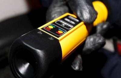 Ascoli Piceno: ubriaco va a sbattere contro due auto in sosta, denunciato 27enne