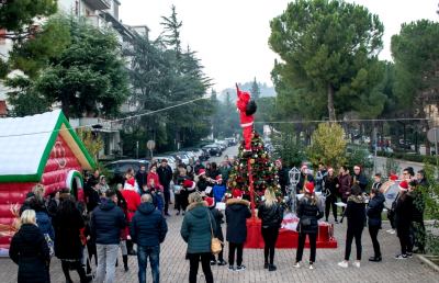 Castel di Lama, grande partecipazione al primo evento natalizio