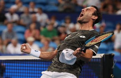 Tennis, uno spettacolare Travaglia supera l'americano Fritz nell'ultimo impegno dell'Atp Cup