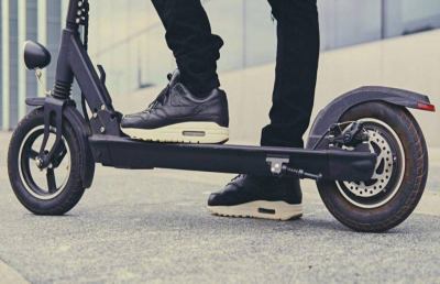 Micromobilità, il monopattino elettrico è più pericoloso della bicicletta
