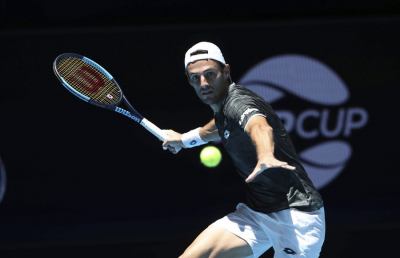 Tennis, Travaglia fuori al primo turno degli Australian Open. Garin si impone in tre set