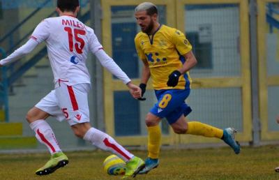 Coronavirus: Fermana, l'ascolano Petrucci: “Ripresa campionato al secondo posto, conta salute”