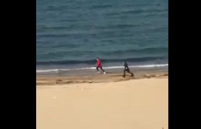 Coronavirus, corridore solitario prova a seminare finanziere sul bagnasciuga di Pescara