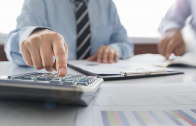 Professionisti e imprese: nel 2019 l’online sorpassa il passaparola