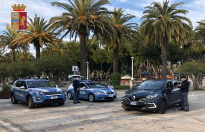 San Benedetto del Tronto: spaccia droga in Riviera a minorenni, denunciato 30enne