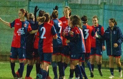 Calcio femminile, la Samb ''torna in campo'' con il centro estivo per bambine