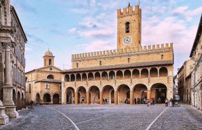 Offida riparte con la ''Notte Romantica''. Appuntamento per il 27 Giugno