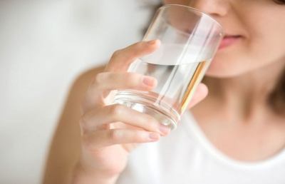Liquidi e minerali: l'accoppiata ideale per affrontare sbalzi termici di un'estate fuori dalle convenzioni
