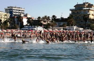Nuoto libero, a Porto d'Ascoli edizione 2020 “Miglio Marino - V Memorial Nazzareno Bamonti”