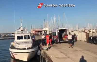 Guardia Costiera San Benedetto, soccorso diportista colto da malore a Cupra Marittima