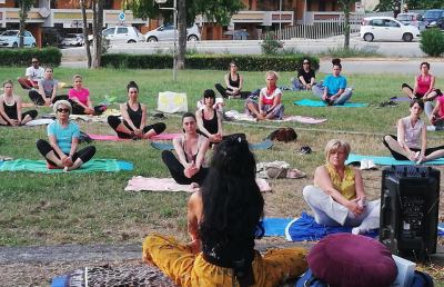 Folignano, si avvia alla conclusione ''Summer Yoga''. Venerdì ultima lezione