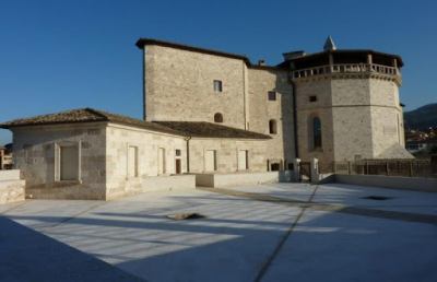 Ascoli Piceno, al Forte Malatesta due esposizioni d'arte del Maestro Venturelli