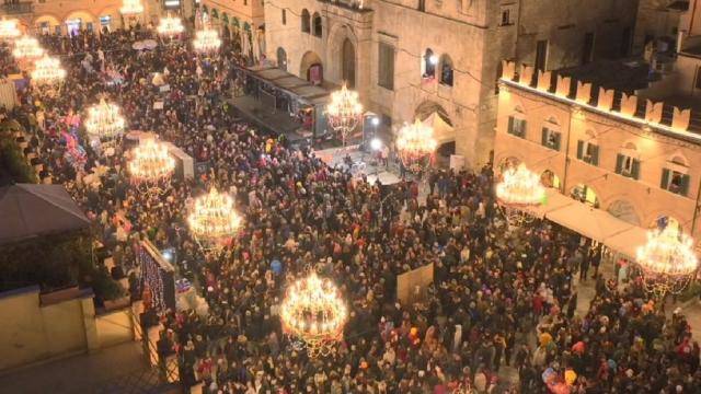 Carnevale di Ascoli 2023, chiusura con tantissimo pubblico. Nomination dei gruppi mascherati
