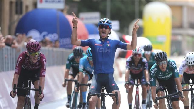 Adriatica Ionica Race, ad Ascoli Piceno vince l'azzurro Scaroni. Zana primo nella classifica generale
