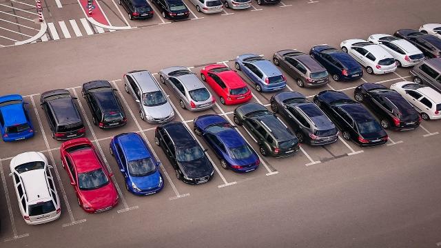 Parcheggi economici in città, no alla sorpresa di prezzi troppo alti