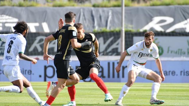 Ascoli-Venezia 0-0, altro pareggio interno a reti bianche. Espulso Bellusci nel recupero