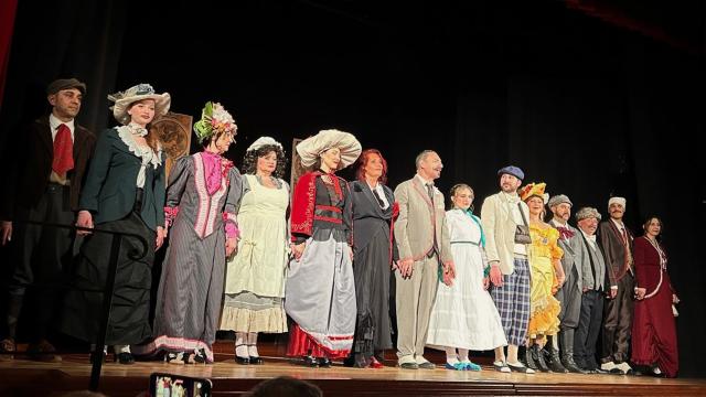 San Benedetto del Tronto, serata entusiasmante al Teatro San Filippo Neri. Pienone e risate per 'Il medico dei pazzi' 