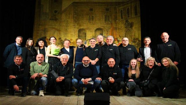 Ripatransone: ''Ridendo con di(a)letto'', il format marchigiano che incanta un Teatro Mercantini tutto esaurito