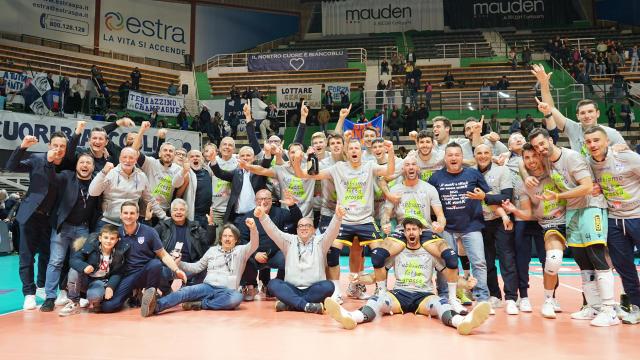 Volley A2 Maschile: la Yuasa Battery Grottazzolina espugna Siena in gara 2 e vola in Superlega