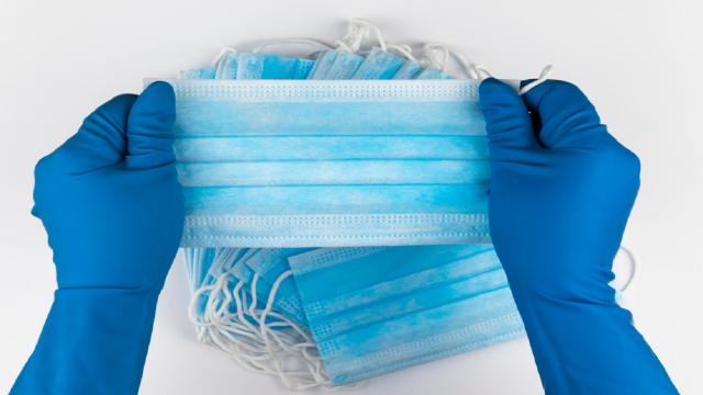 Lotta al Coronavirus. La mascherina riduce il rischio di contagio del 77% mentre la distanza sociale dell'85%