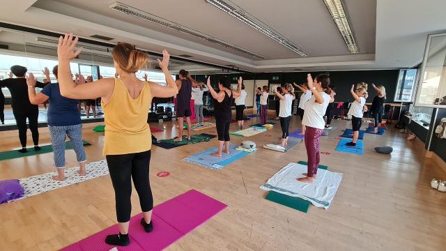 San Benedetto del Tronto, ha preso il via il corso di yoga olistico presso il Tonic Club 