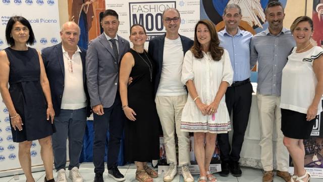 Fashion Mood, la sfilata di moda Cna compie 10 anni Emozioni e spettacolo a San Benedetto e Grottammare 