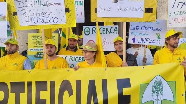 Anche i giovani agricoltori delle Marche a Roma per festeggiare la legge contro il cibo sintetico 