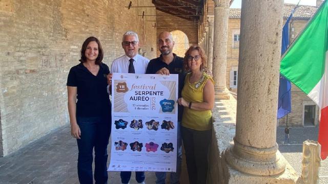 Offida: teatro amatoriale, presentata la settima edizione del Festival Serpente Aureo