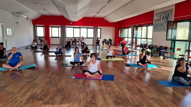 Unione Sportiva Acli e Teatro delle Foglie, corso di yoga olistico a Pagliare del Tronto