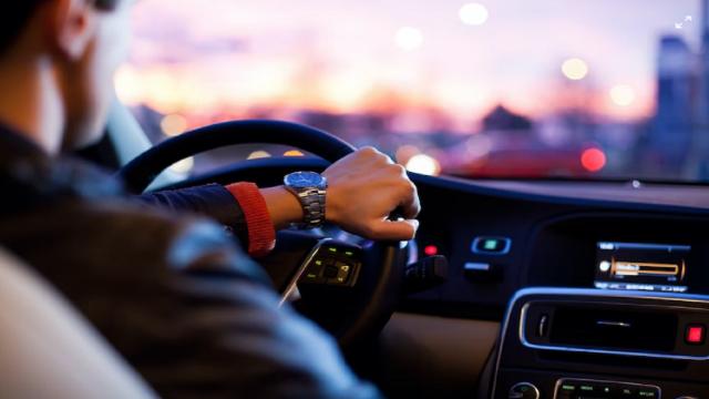Cerchi un'assicurazione auto? Ecco le migliori offerte di novembre.