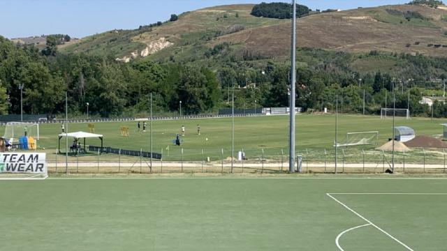Ascoli Calcio, Viali lavora anche sui calci piazzati. Rifinitura al mattino e partenza per Modena
