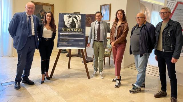 Ascoli Piceno, 'Fellini forever': le cento torri onorano il grande maestro del cinema con due giorni di iniziative