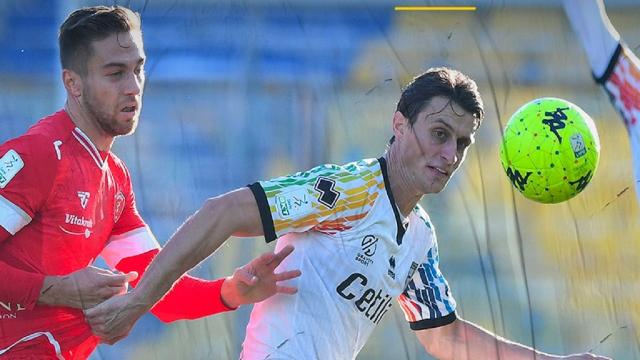 Serie B 17° turno: tonfo Reggina con l'Alessandria. Parma frenato dal Perugia, Vicenza ko anche col Como