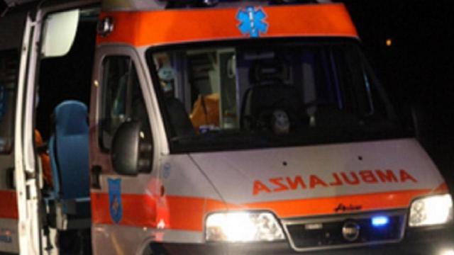 Incidente mortale a Rotella, uomo perde la vita mentre stava tagliando un albero