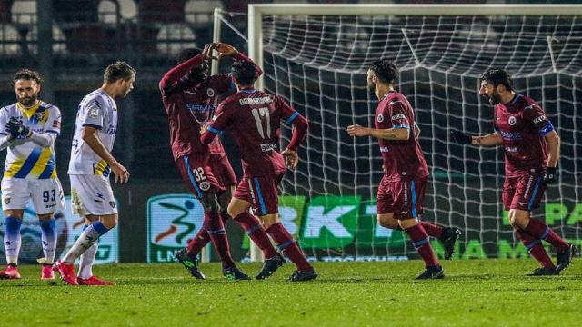 Serie B 2020/2021, curiosità ed immagini salienti dei match della quattordicesima giornata