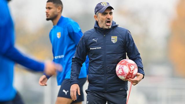 Parma-Ascoli, Pecchia: “Ottimo cammino ma bisogna tenere i piedi per terra. Gruppo coeso? Ci è voluto del tempo” 