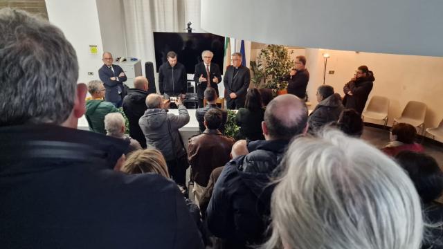 Comunanza, vescovo Palmieri incontra la comunità per affrontare la crisi dello stabilimento Beko