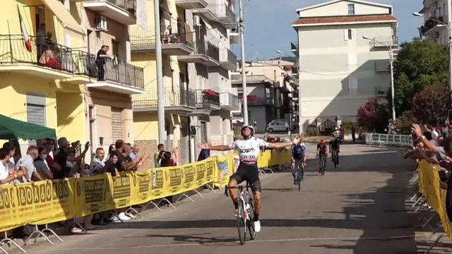 FCI Marche, per la categoria juniores trionfo di Fermanelli al 'Giro del Lago di Varano' 