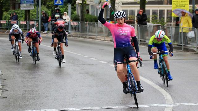 Ciclismo, la junior Venturelli e l’élite Cipriani protagoniste alla Giornata Rosa di Corridonia