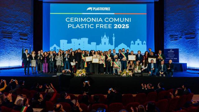A Napoli premiati 5 comuni ''Plastic Free'' marchigiani