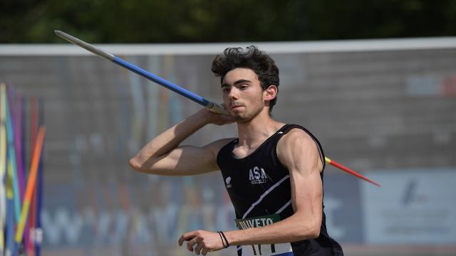 Asa Ascoli, Colonnella lancia il giavellotto a quasi 64 metri nel corso dei Campionati regionali allievi