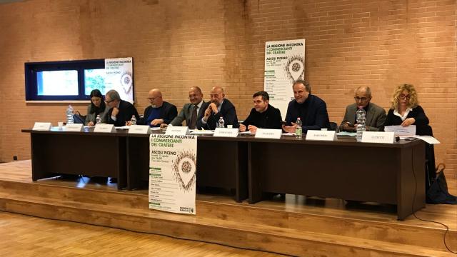 Ascoli Piceno, incontro Regione-commercianti: presentati i bandi per favorire il rilancio delle attività nel cratere 