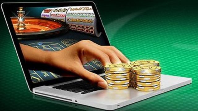 Gioco d'azzardo sul web, importanti le guide dei migliori casinò online