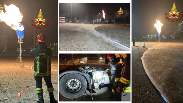 A14, guasto ad un autotreno alimentato a GNL a Civitanova. Lunga operazione dei Vigili del Fuoco per messa in sicurezza