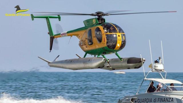 Guardia di Finanza Pescara, litorale abruzzese: bloccato un peschereccio in zona vietata