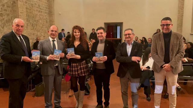 Presentato '100 cose da sapere e da fare ad Ascoli e nel Piceno', Bim Tronto: ''Sguardo a 360 gradi sul territorio''