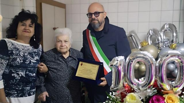Ripatransone festeggia i 100 anni di Maria Di Ruscio