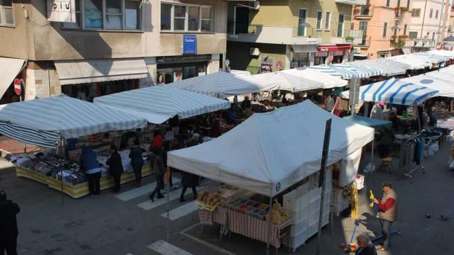 San Benedetto del Tronto, esteso orario attività di mercato infrasettimanale 